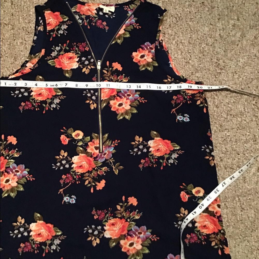 Women’s size XL Tarina sleeveless blouse - Picture 6 of 8